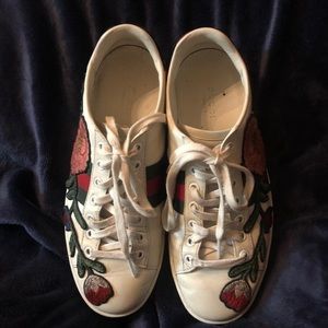 Gucci ace flowe sneakers used